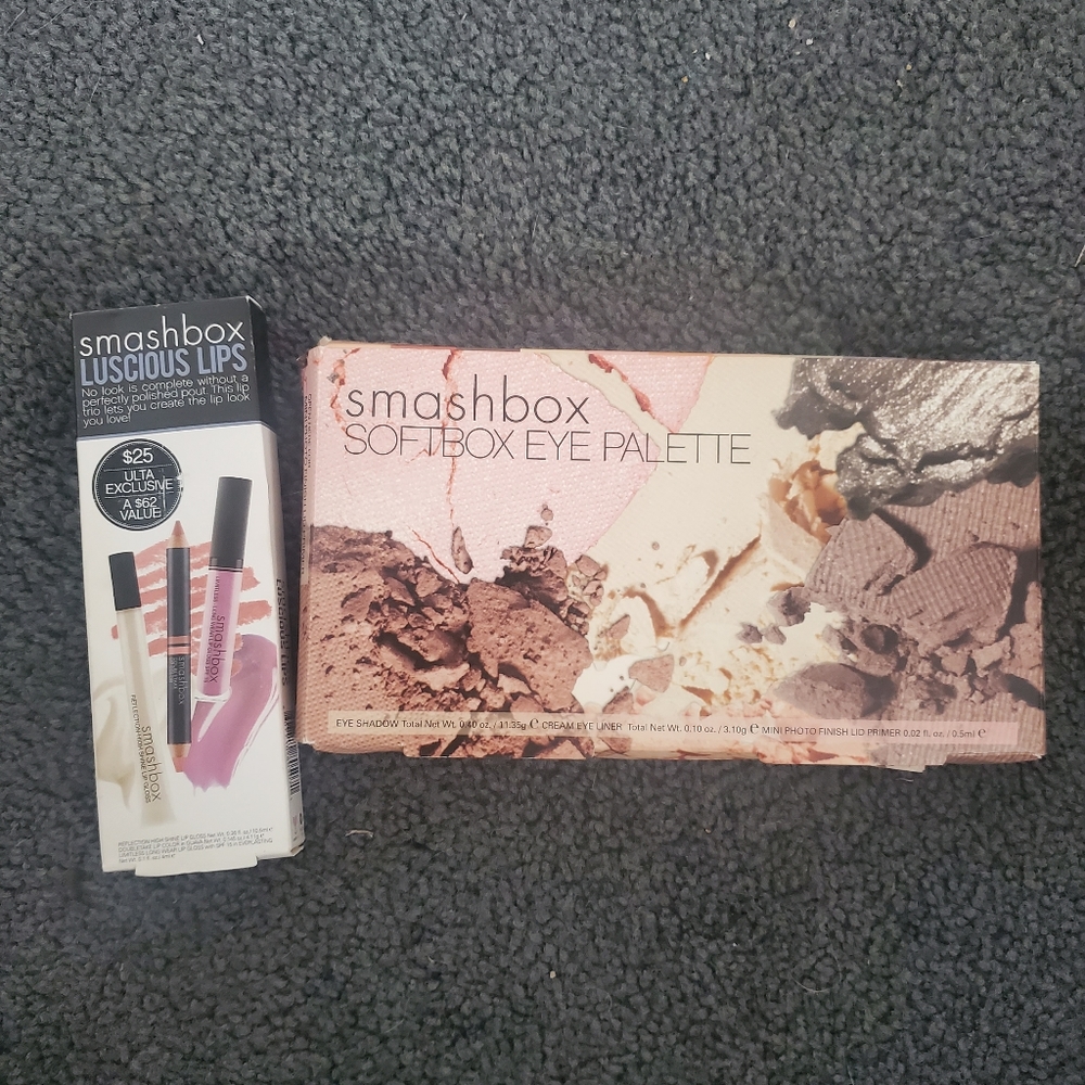 NWT smashbox eye pallet and smashbox luscious lips.